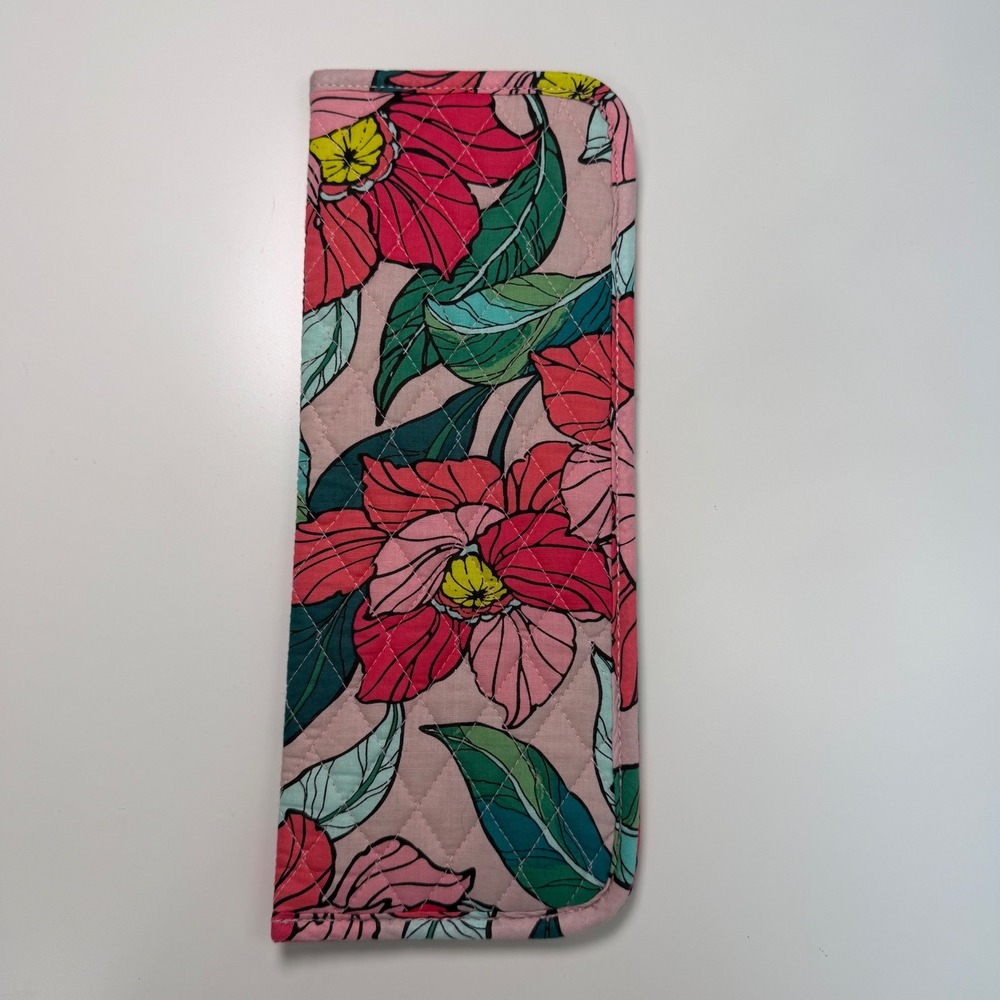 Vera Bradley Quilted Floral Curling Iron Cover Travel Sleeve Pink 15976-K26